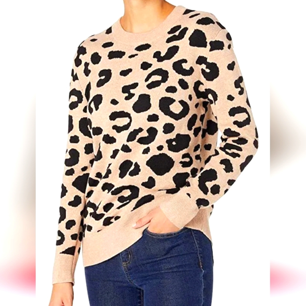 Daily Ritual Leopard Print Crewneck Sweater - Black and Tan